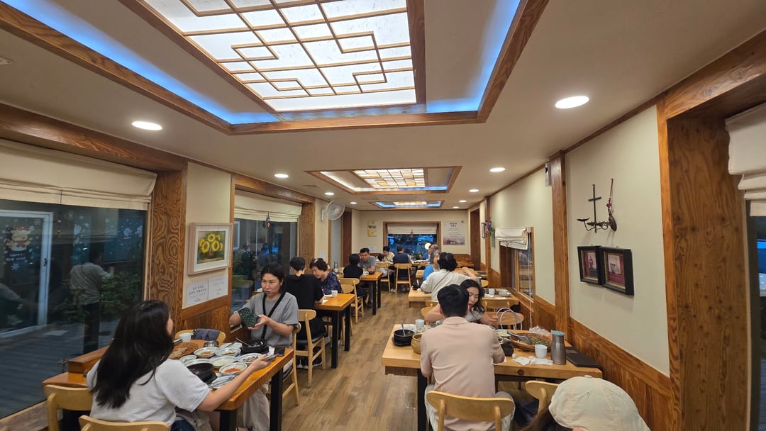 달맞이흑두부 식사 사진